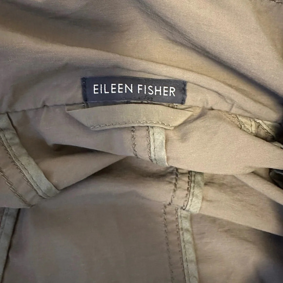 Eileen Fisher Jacket Women  M/L  Green Windbreaker Anorak Stowaway Lightweight - Picture 13 of 15
